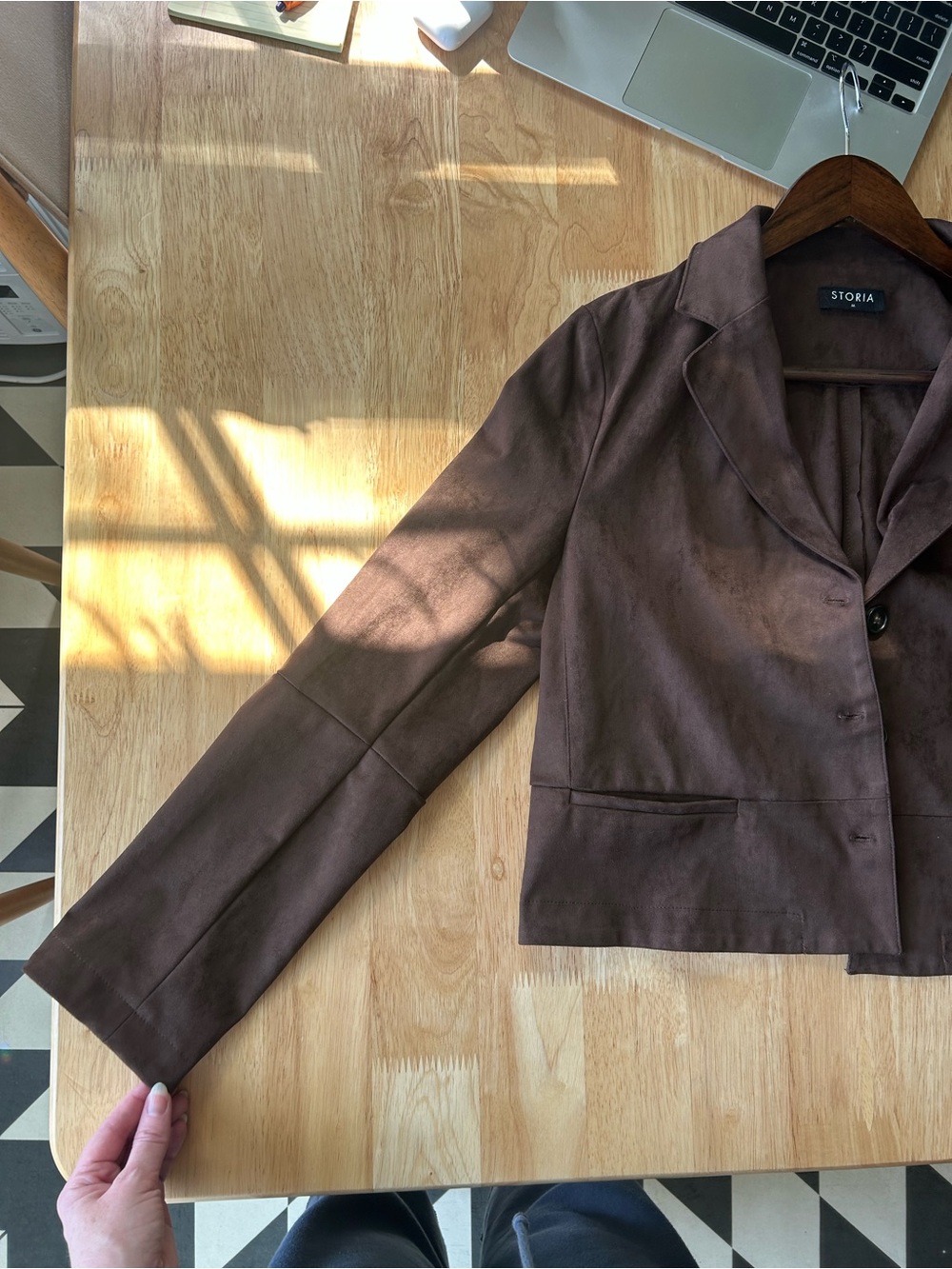 Storia Women’s Chocolate Brown Cropped Blazer